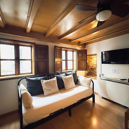 Apartamentos Campanas De San Juan 圣地亚哥－德孔波斯特拉 外观 照片